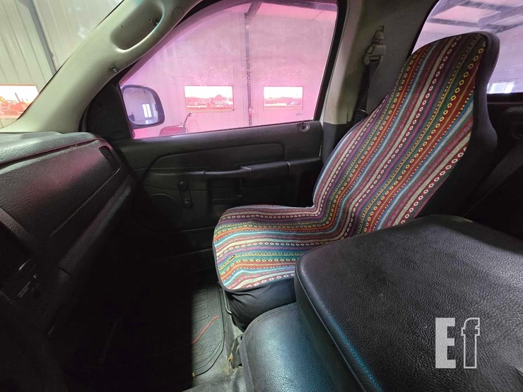 2004-dodge-ram-1500-image-15