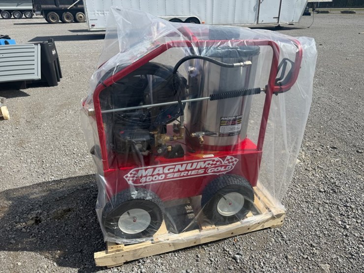 #31760-•-hot-water-pressure-washer-image-1