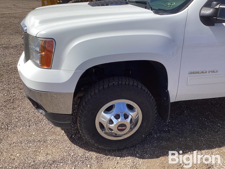 2013-gmc-sierra-3500-image-13