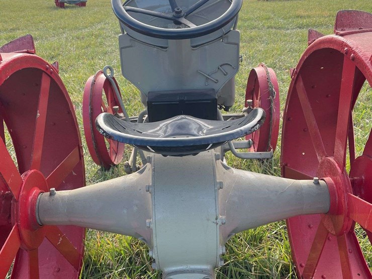 1918-fordson-tractor-image-50