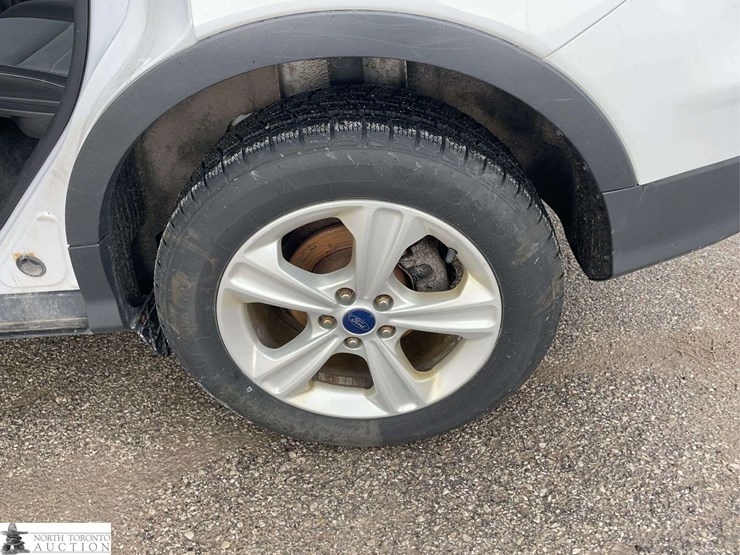 2016-ford-escape-image-23