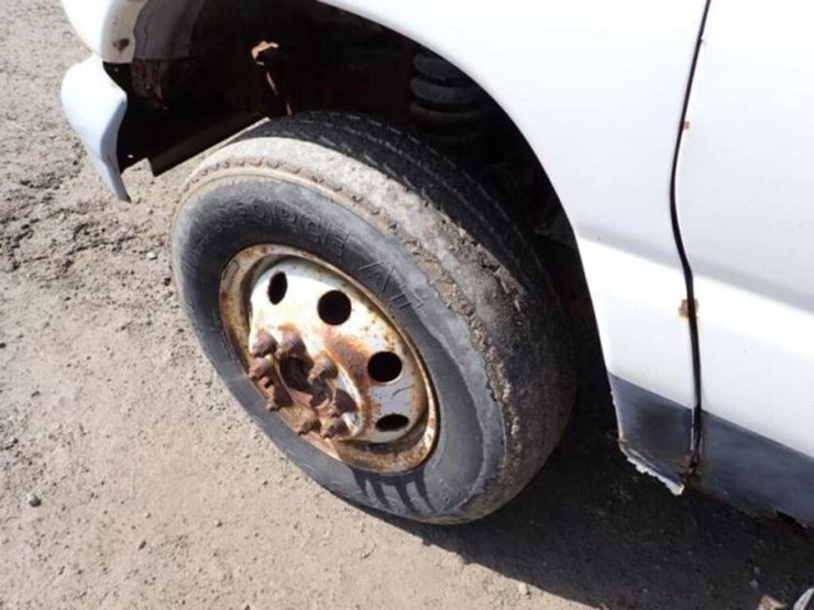 2001-ford-e350-image-25