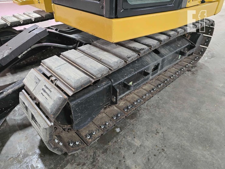 2022-caterpillar-307.5-image-36