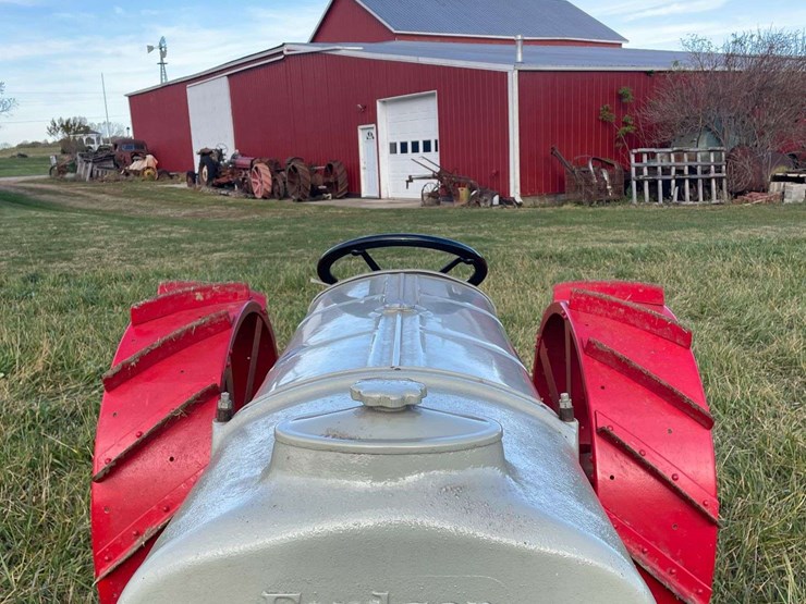 1919-fordson-tractor-image-10