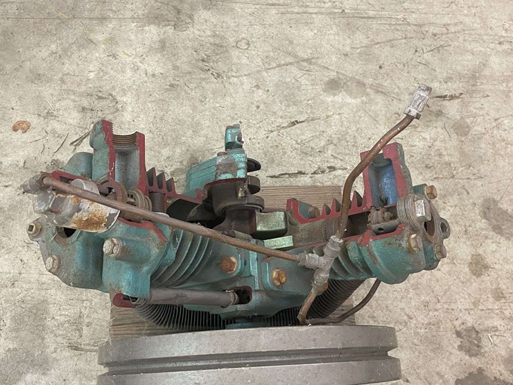 cut-away-engine-image-11