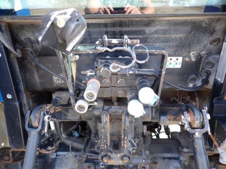 2014-new-holland-t4.75-image-49