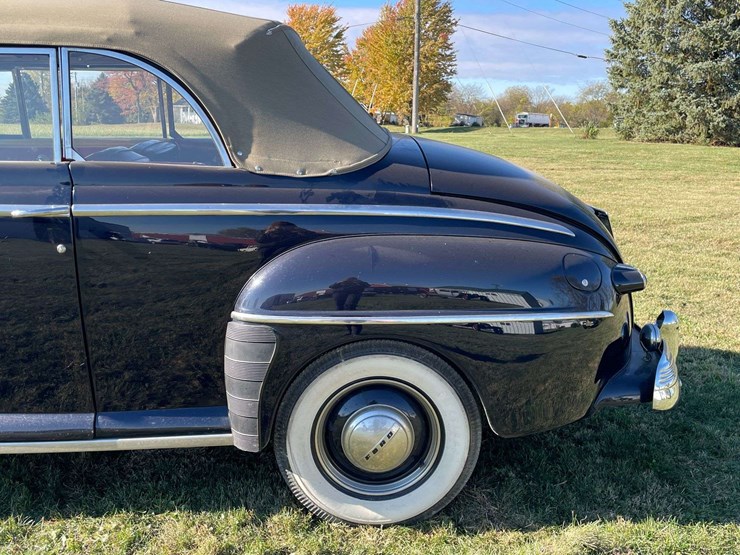1948-ford-super-deluxe-convertible-image-37