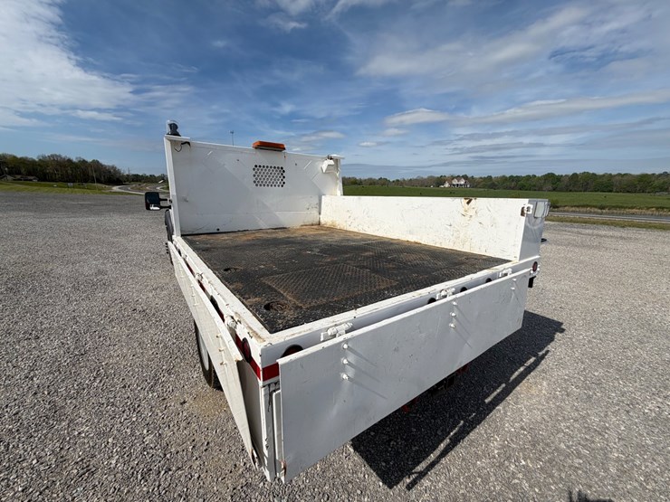 2012-ford-f550-image-24