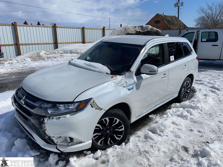 2018-mitsubishi-outlander-image-1