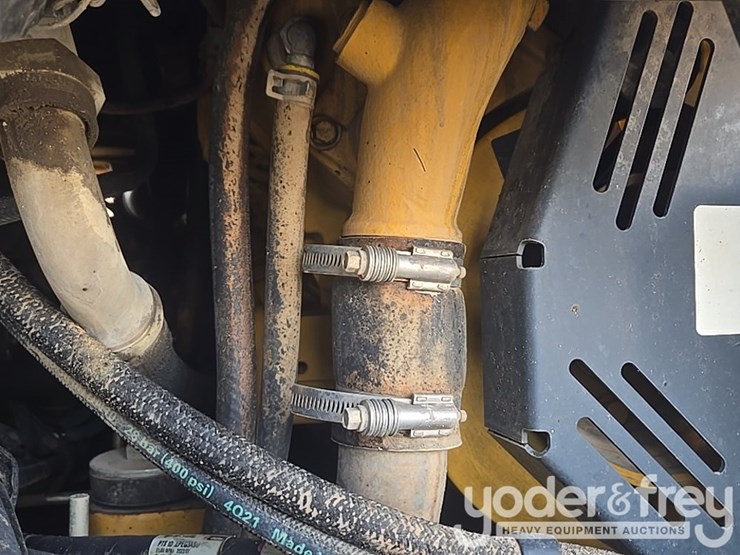 2022-deere-260e-image-86