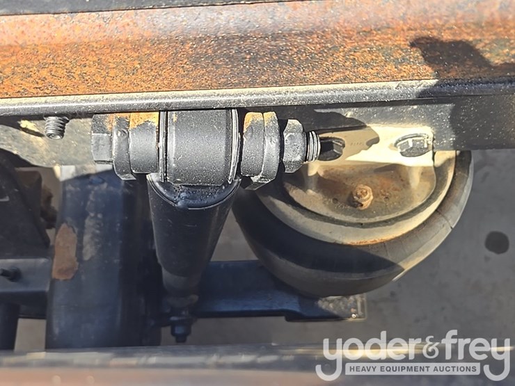 2014-kenworth-t880-image-30