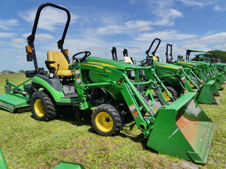 john-deere-1025r-image-1
