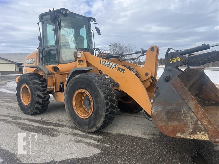 2014-case-521f-xr-image-2