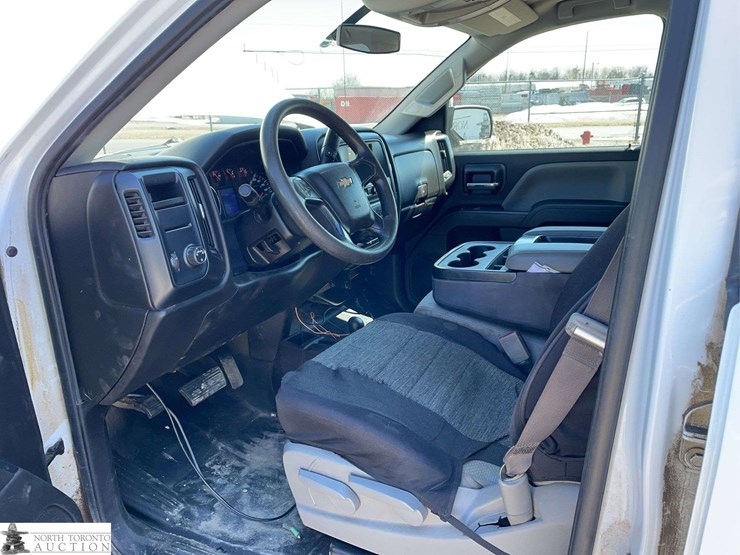 2017-chevrolet-silverado-1500-image-11