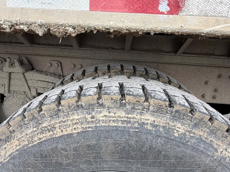 #31720-•-1999-volvo-tri-axle-dump-truck-image-16