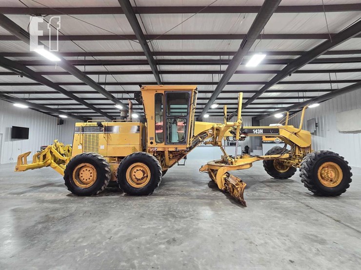 1997-caterpillar-143h-image-6