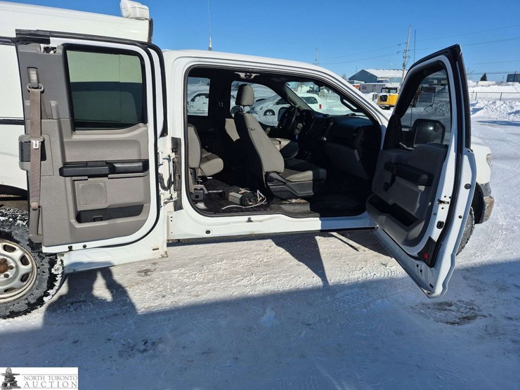 2017-ford-6.5-ft-image-30