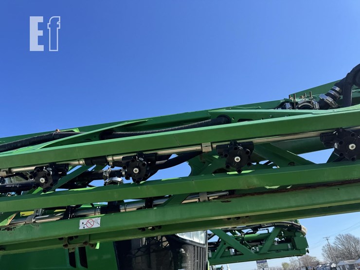 2017-john-deere-r4038-image-5