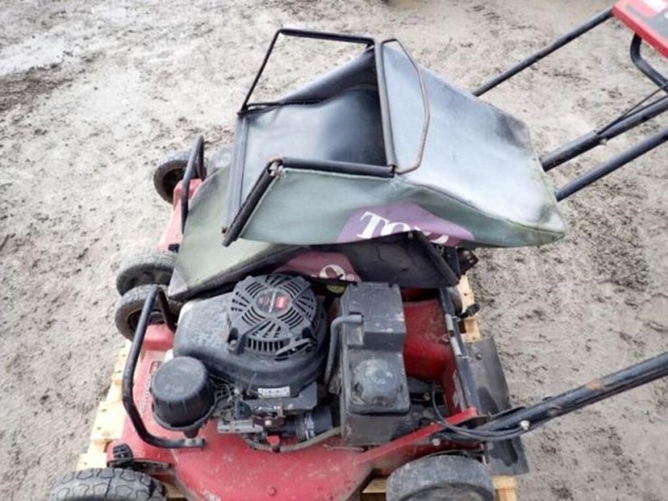 qty-of-(2)-toro-commercial-24-in.-push-mower(s)-image-6