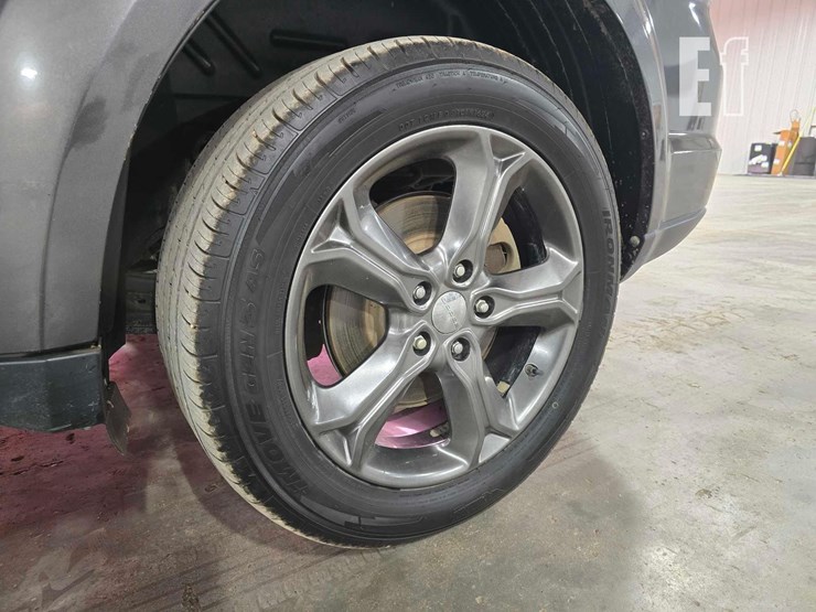 2015-dodge-journey-image-23