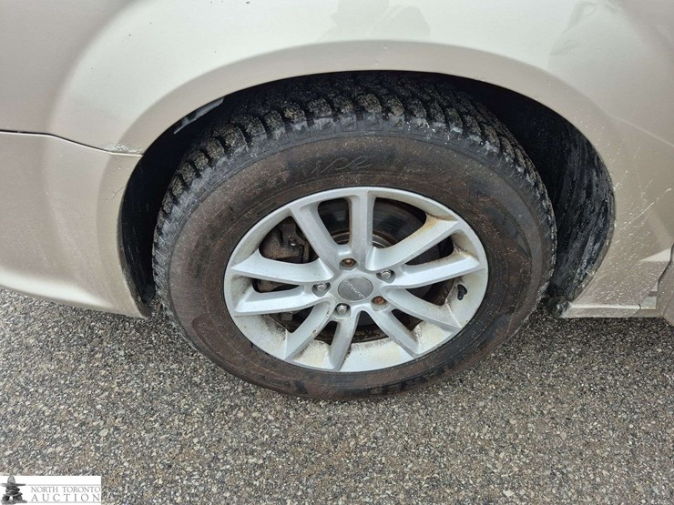 2015-dodge-grand-caravan-sxt-image-21