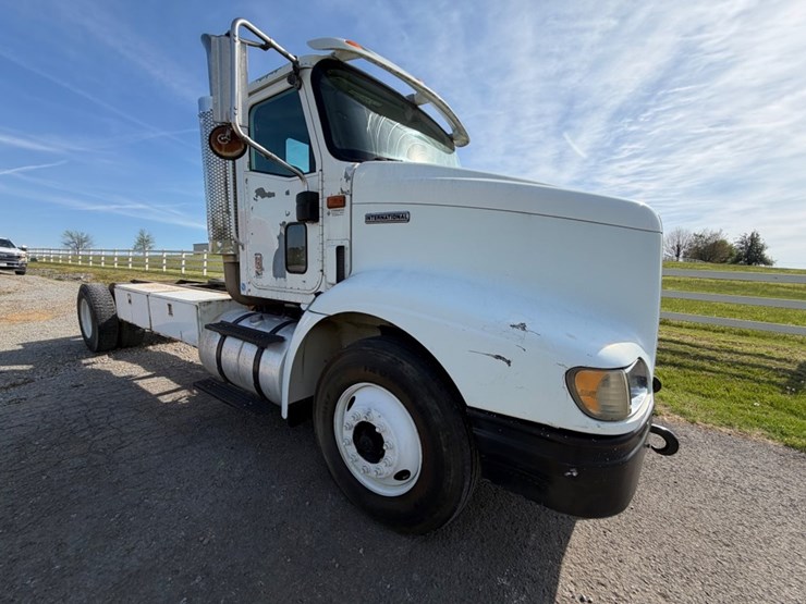 2000-international-9100-image-12