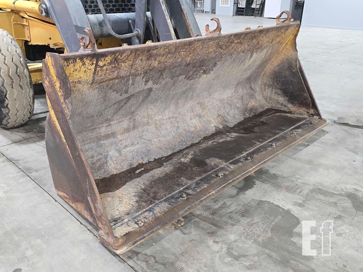 2011-deere-310j-image-10