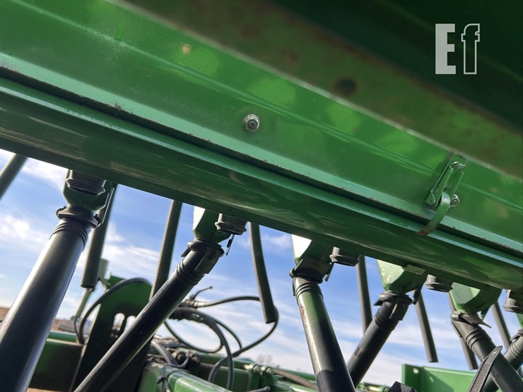 2004-john-deere-1590-image-64