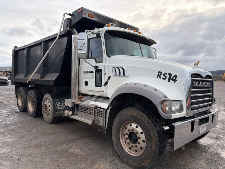 #31710-•-2019-mack-gr64f-m359-tri-axle-dump-truck-image-10