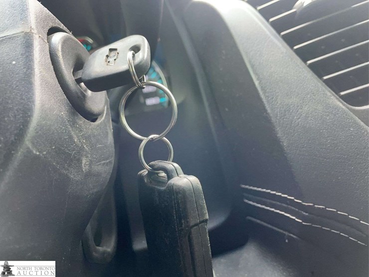 2018-chevrolet-suburban-image-14