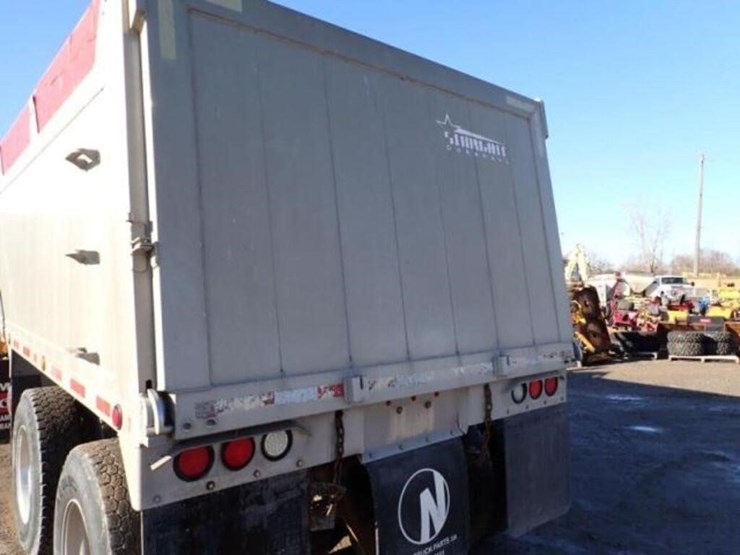 2013-kenworth-t800-image-59