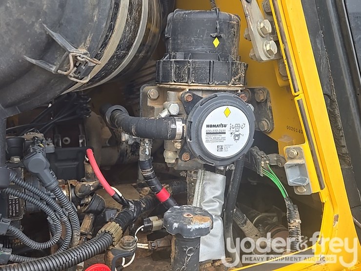 2014-komatsu-d61px-23-image-70