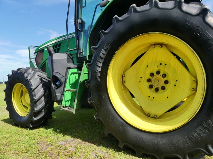 2016-john-deere-6120m-image-9