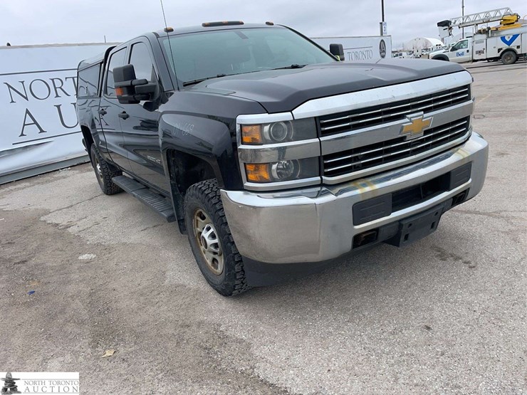 2016-chevrolet-silverado-2500hd-image-3