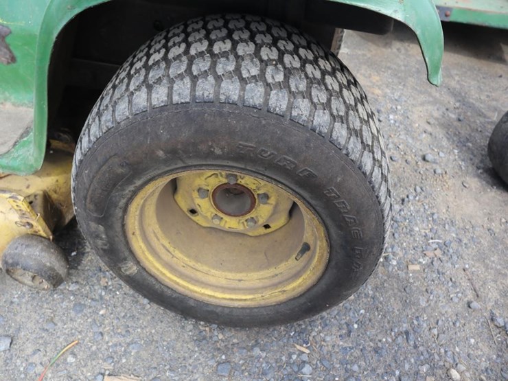 john-deere-212-image-10