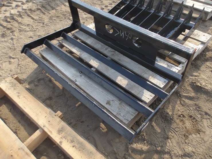 #7430-•-mini-universal-land-plane-image-1