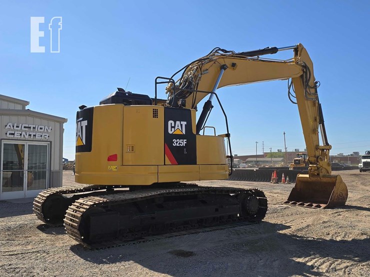 2019-caterpillar-325flcr-image-3