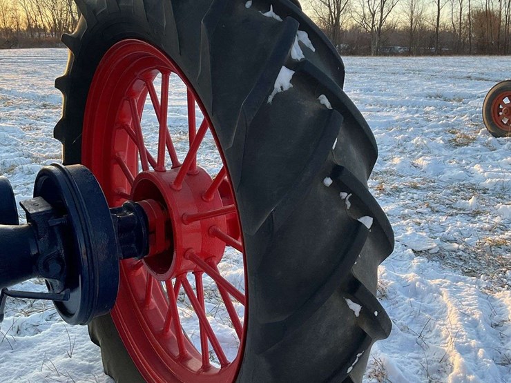 1937-fordson-all-around-england-image-11