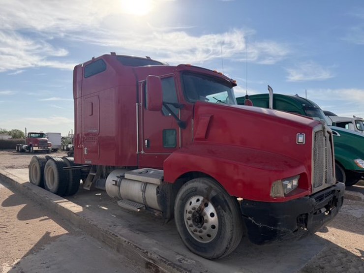 2007-caterpillar-c15-image-3