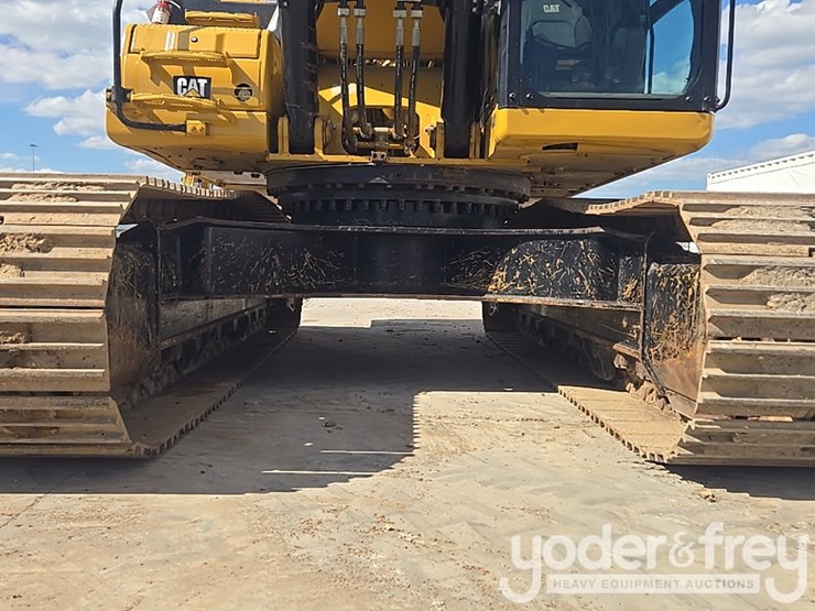 2019-caterpillar-336-image-23