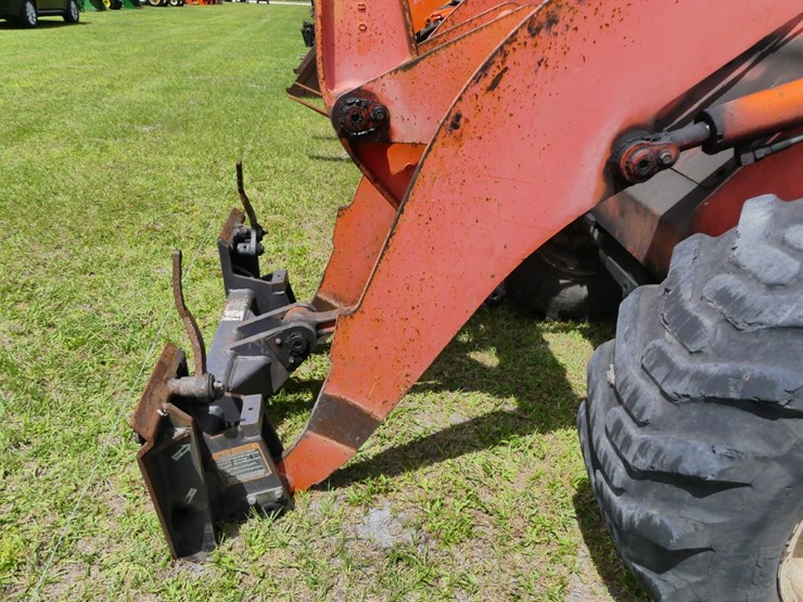 2012-kubota-r520s-image-8