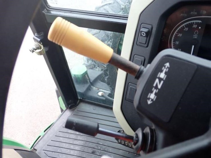 2016-john-deere-5085e-image-14