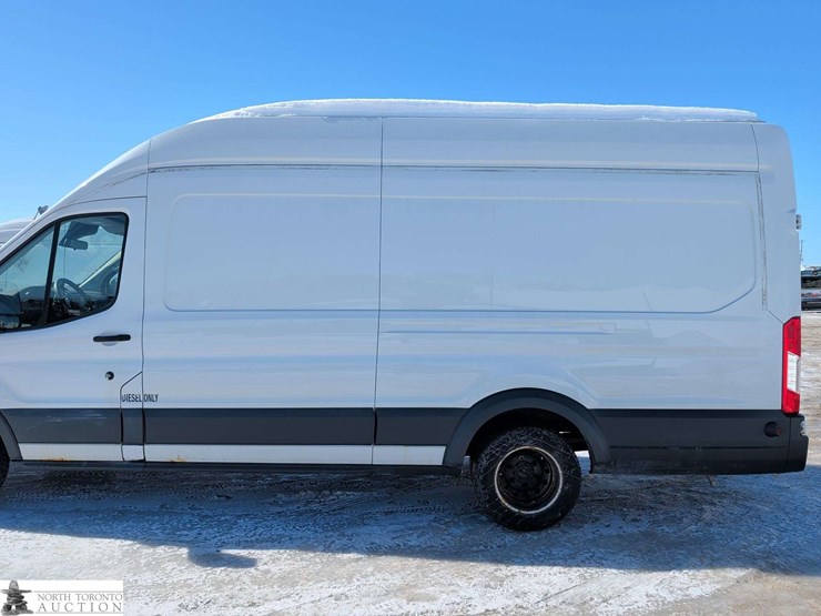 2016-ford-transit-image-8