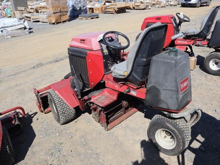 toro-reelmaster-2300d-image-5