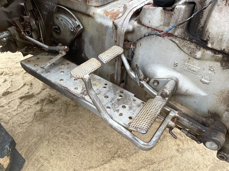 massey-ferguson-230-image-25