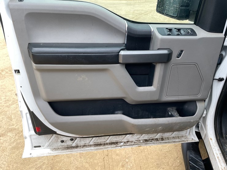 2018-ford-f150-image-31