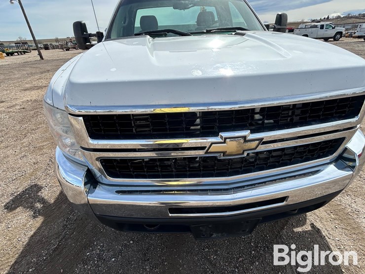 2008-chevrolet-silverado-2500-image-11