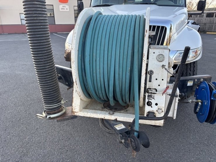 2009-vactor-2100-image-16