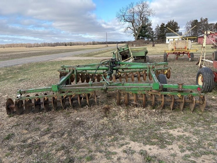 john-deere-14-image-3