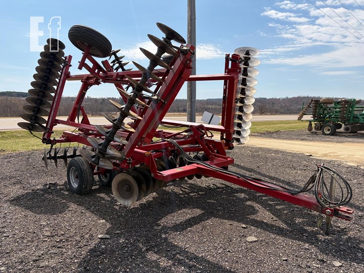 case-ih-3900dh-image-7